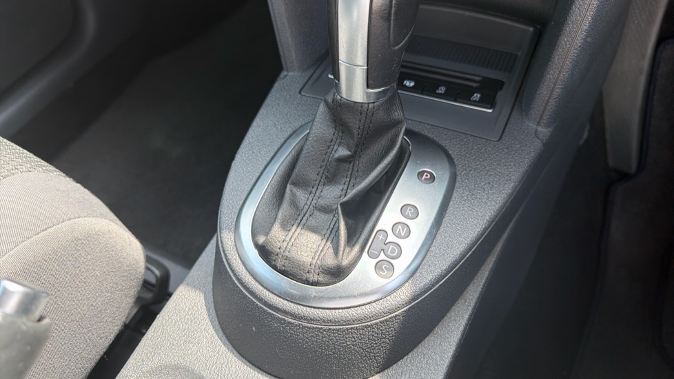Volkswagen Touran 2.0 TDI BlueMotion Tech SE 5dr DSG Diesel Estate - Image 28