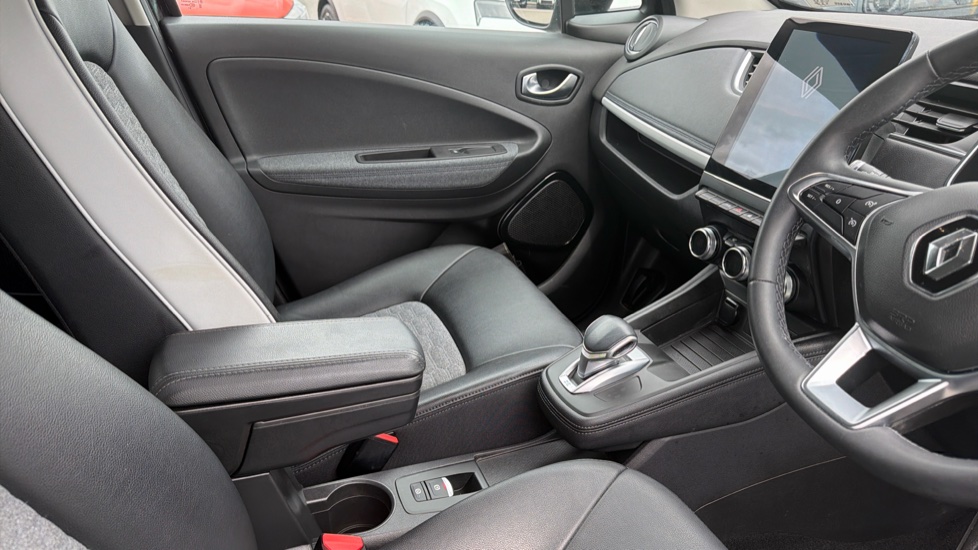 Renault Zoe 100kW i GT Line R135 50kWh Rapid Charge 5dr Auto Electric Hatchback - Image 14