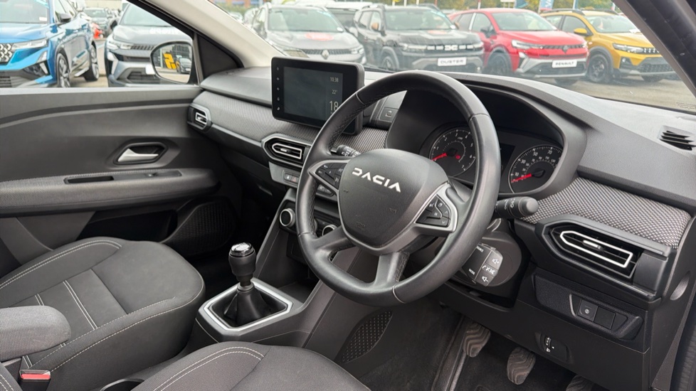 Dacia Jogger 1.0 TCe Expression 5dr Petrol Estate - Image 11