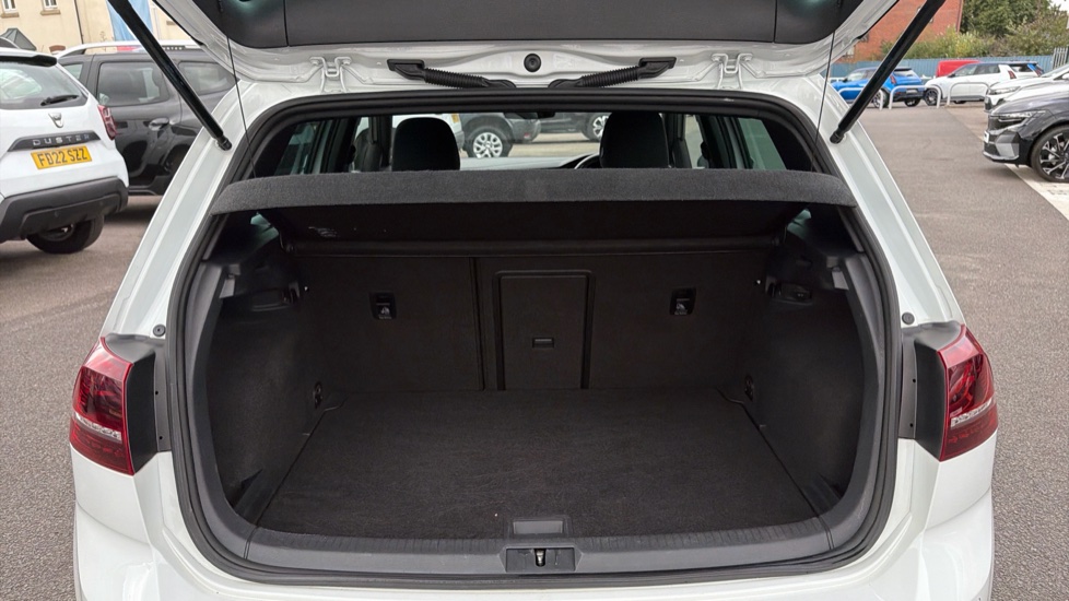 Volkswagen Golf 2.0 TSI R 5dr Petrol Hatchback - Image 4