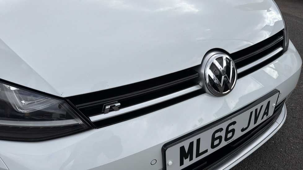 Volkswagen Golf 2.0 TSI R 5dr Petrol Hatchback - Image 8