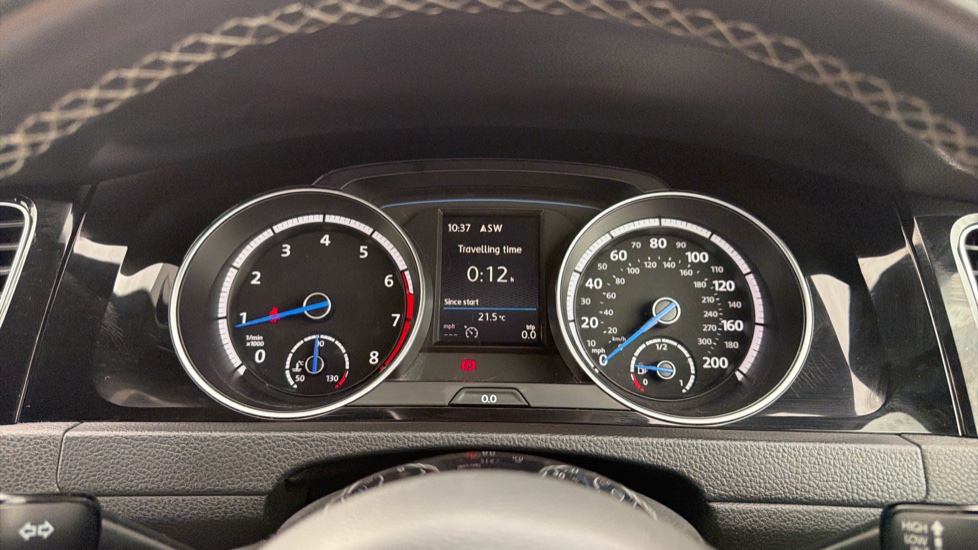 Volkswagen Golf 2.0 TSI R 5dr Petrol Hatchback - Image 18