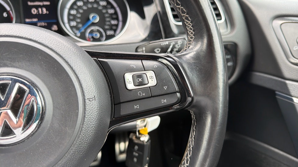 Volkswagen Golf 2.0 TSI R 5dr Petrol Hatchback - Image 24