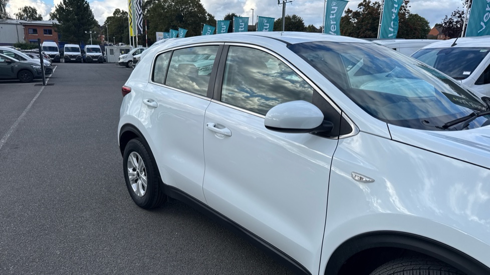 Kia Sportage 1.6 GDi ISG 1 5dr Petrol Estate - Image 27