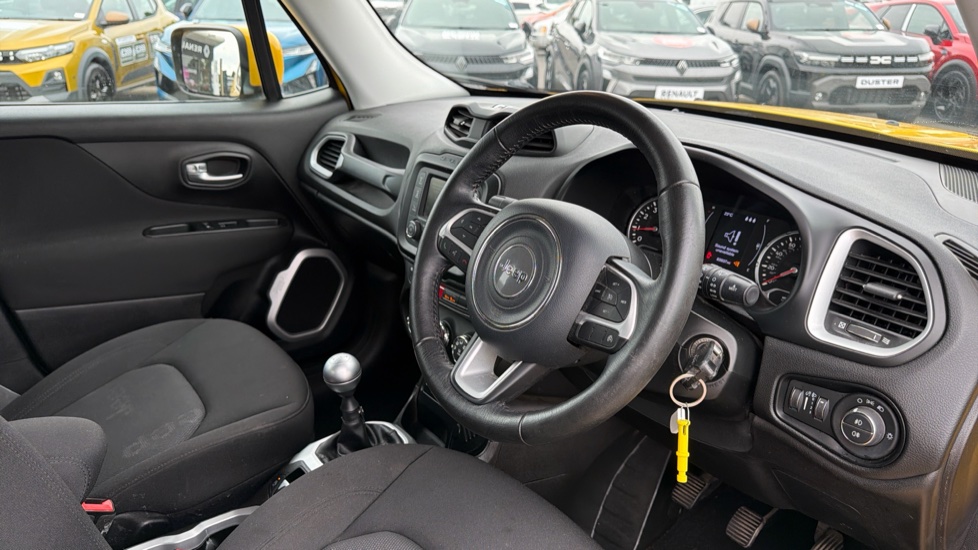 Jeep Renegade 1.6 E-torQ Longitude 5dr Petrol Hatchback - Image 11