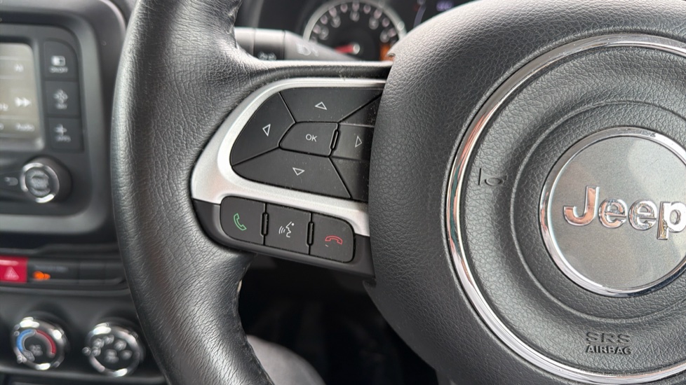 Jeep Renegade 1.6 E-torQ Longitude 5dr Petrol Hatchback - Image 24