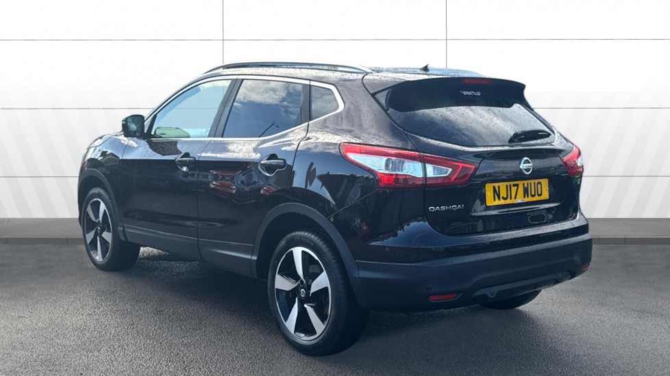 Nissan Qashqai 1.5 dCi N-Vision 5dr Diesel Hatchback - Image 2