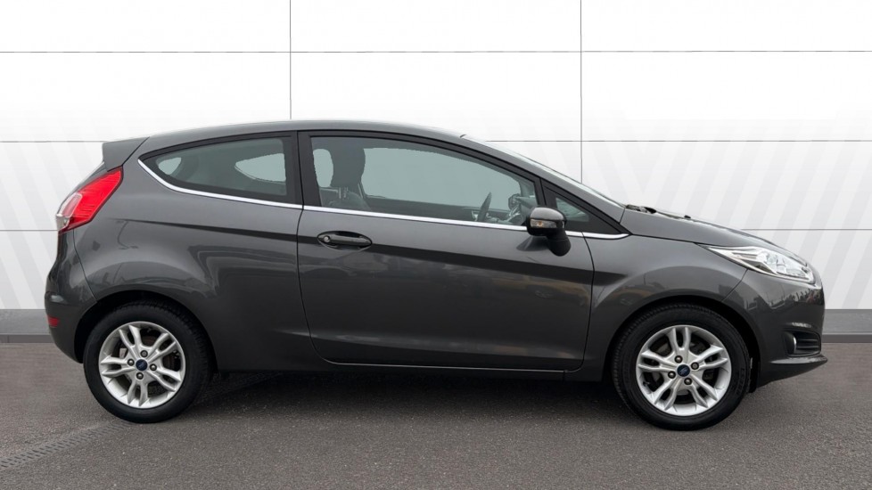 Ford Fiesta 1.0 EcoBoost Zetec 3dr Petrol Hatchback - Image 5