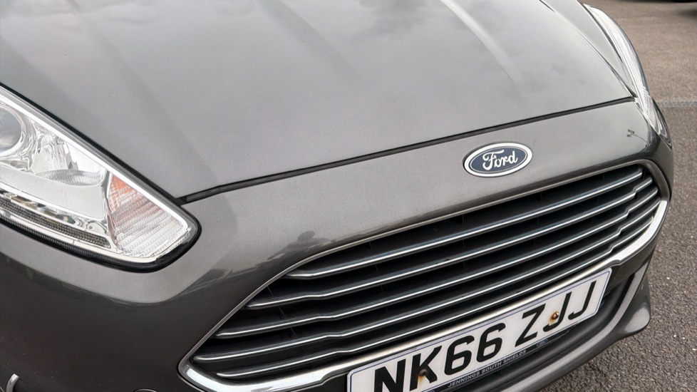 Ford Fiesta 1.0 EcoBoost Zetec 3dr Petrol Hatchback - Image 8
