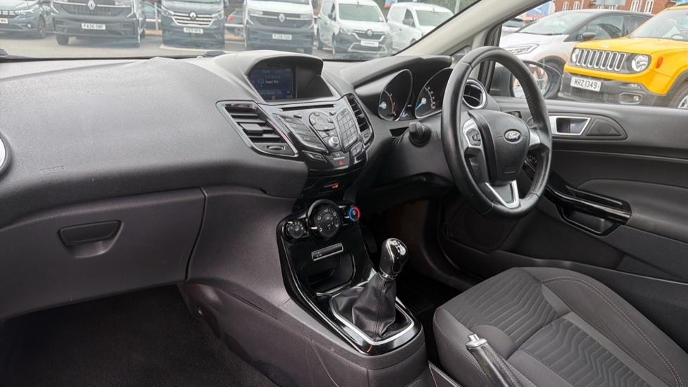 Ford Fiesta 1.0 EcoBoost Zetec 3dr Petrol Hatchback - Image 9
