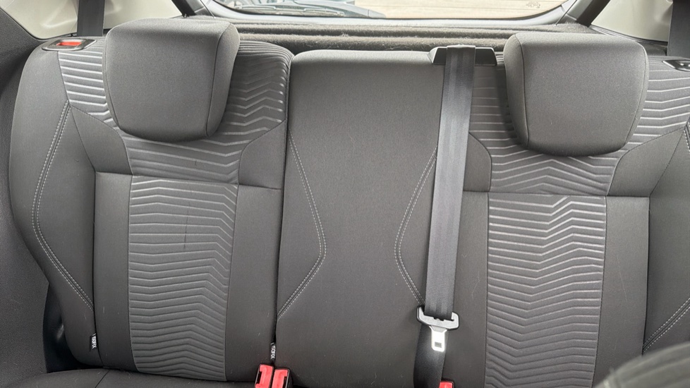 Ford Fiesta 1.0 EcoBoost Zetec 3dr Petrol Hatchback - Image 15