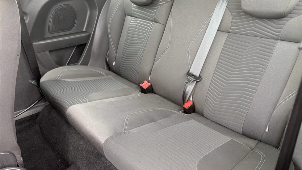 Ford Fiesta 1.0 EcoBoost Zetec 3dr Petrol Hatchback - Image 16