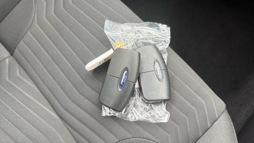 Ford Fiesta 1.0 EcoBoost Zetec 3dr Petrol Hatchback - Image 20