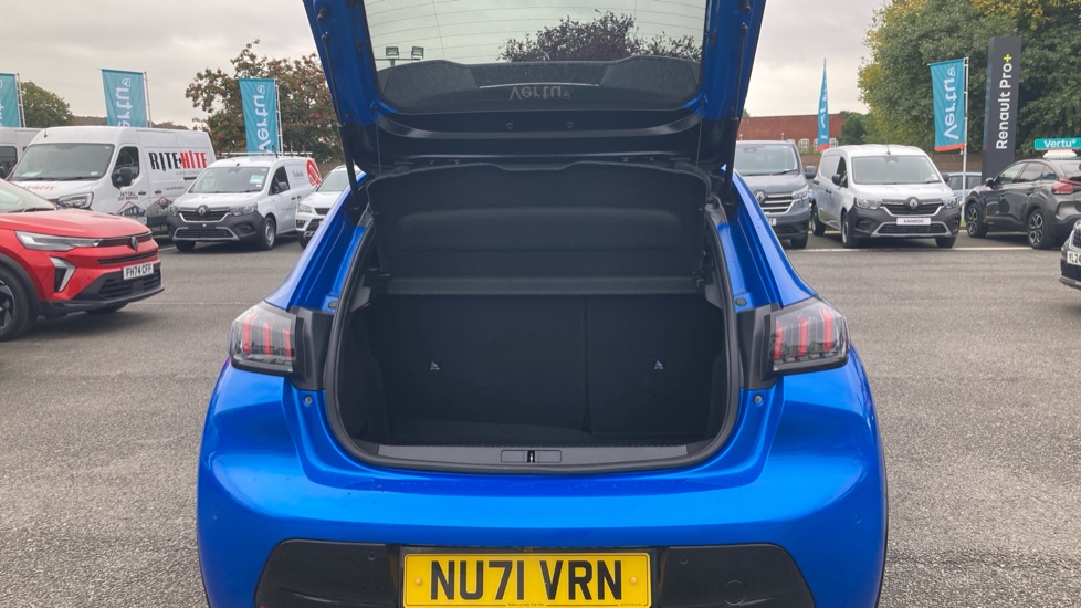 Peugeot 208 1.2 PureTech 130 GT 5dr EAT8 Petrol Hatchback - Image 4