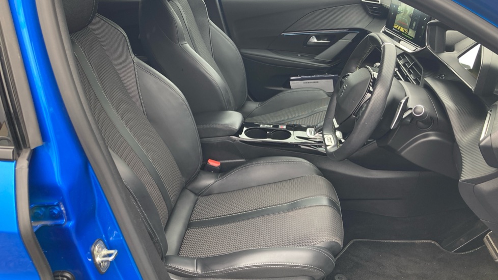 Peugeot 208 1.2 PureTech 130 GT 5dr EAT8 Petrol Hatchback - Image 33