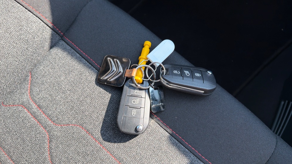Citroen C3 1.2 PureTech 110 Flair 5dr Petrol Hatchback - Image 20