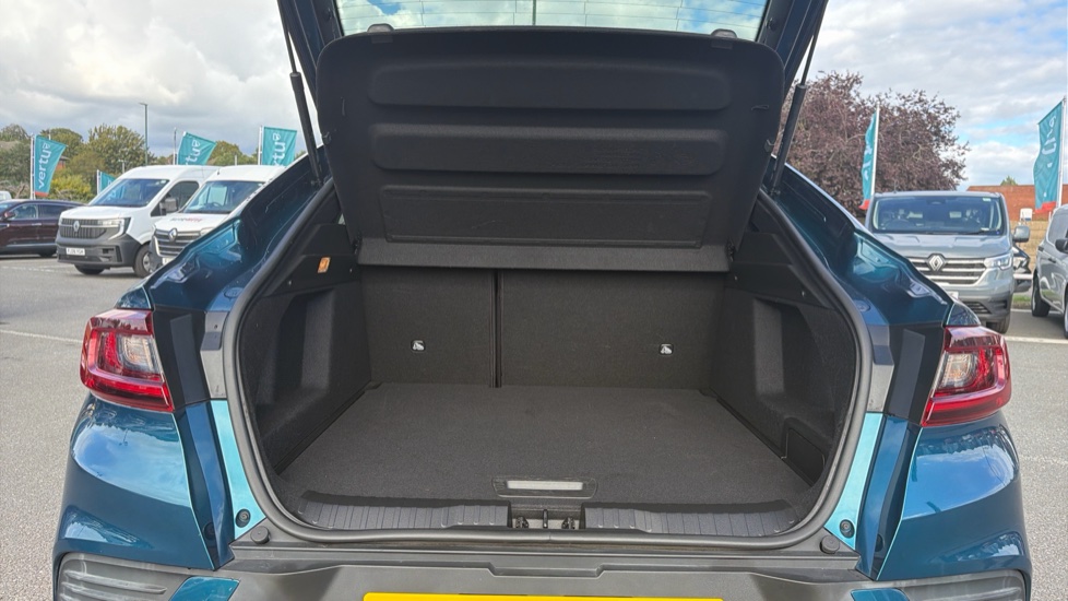 Renault Arkana 1.6 E-TECH Hybrid 145 R.S. Line 5dr Auto Hybrid Estate - Image 4
