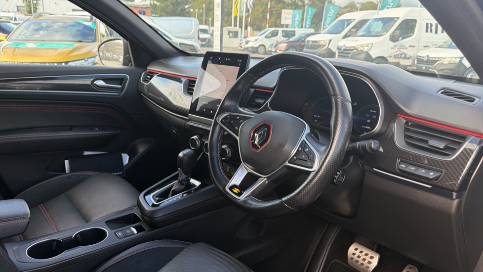 Renault Arkana 1.6 E-TECH Hybrid 145 R.S. Line 5dr Auto Hybrid Estate - Image 11