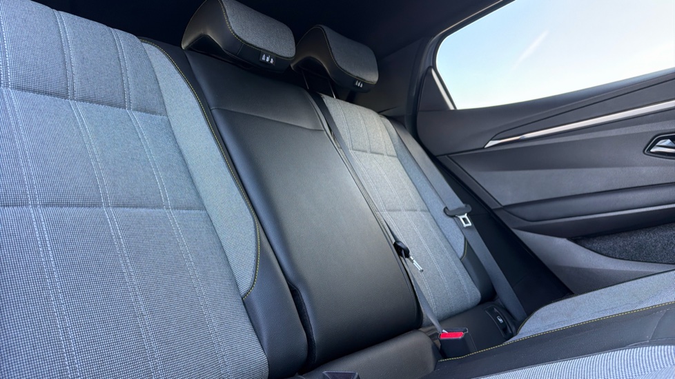 Renault Megane E-Tech EV60 160kW Launch Edition 60kWh OC 5dr Auto Electric Hatchback - Image 17