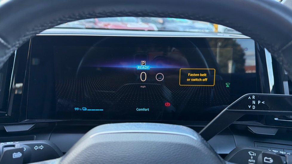 Renault Megane E-Tech EV60 160kW Launch Edition 60kWh OC 5dr Auto Electric Hatchback - Image 18