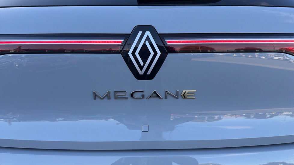 Renault Megane E-Tech EV60 160kW Launch Edition 60kWh OC 5dr Auto Electric Hatchback - Image 24