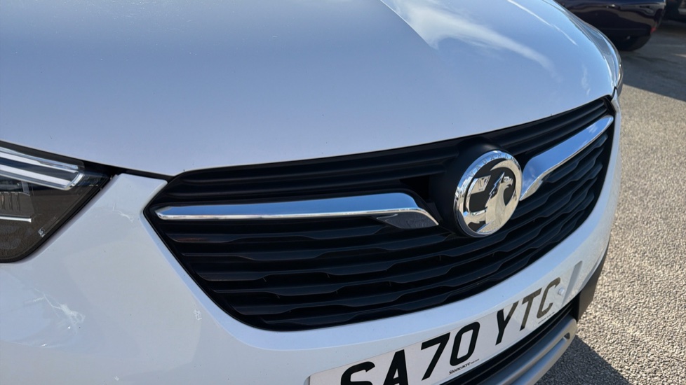 Vauxhall Crossland X 1.2 [83] Elite 5dr Petrol Hatchback - Image 8
