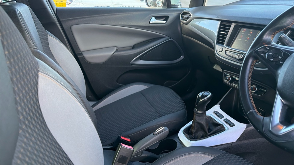 Vauxhall Crossland X 1.2 [83] Elite 5dr Petrol Hatchback - Image 14