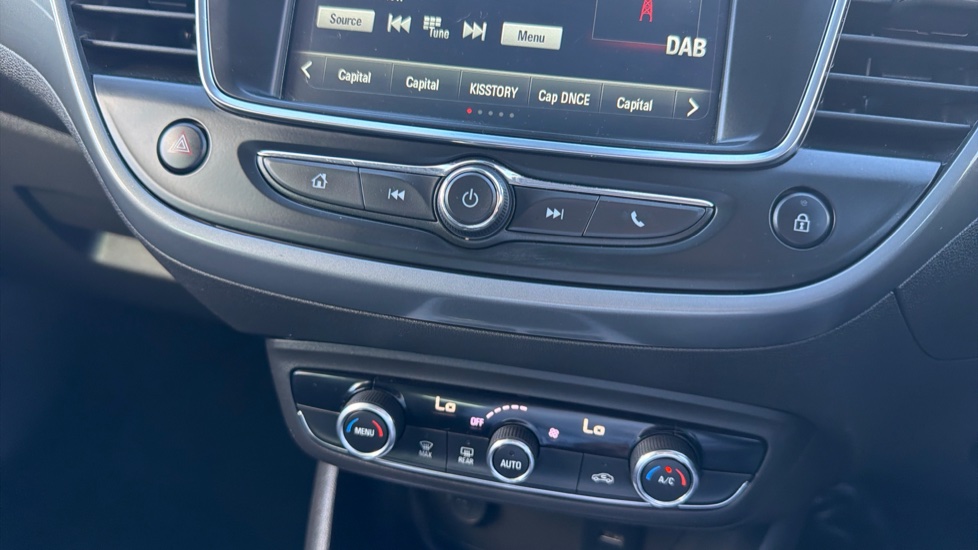 Vauxhall Crossland X 1.2 [83] Elite 5dr Petrol Hatchback - Image 26