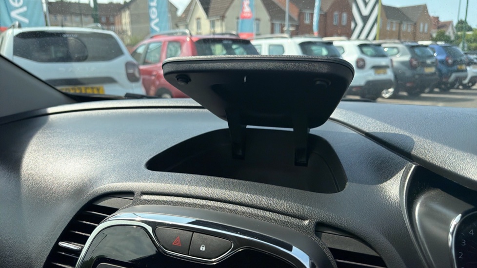 Renault Captur 0.9 TCE 90 Dynamique Nav 5dr Petrol Hatchback - Image 26