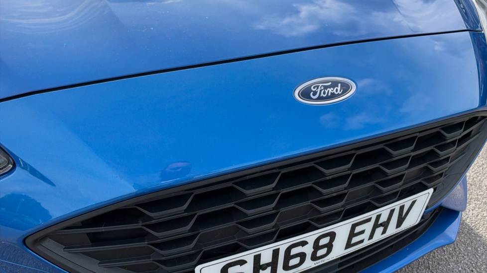 Ford Focus 1.0 EcoBoost 125 ST-Line X 5dr Petrol Hatchback - Image 8