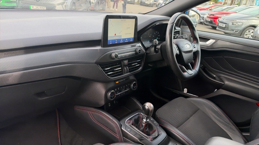 Ford Focus 1.0 EcoBoost 125 ST-Line X 5dr Petrol Hatchback - Image 9