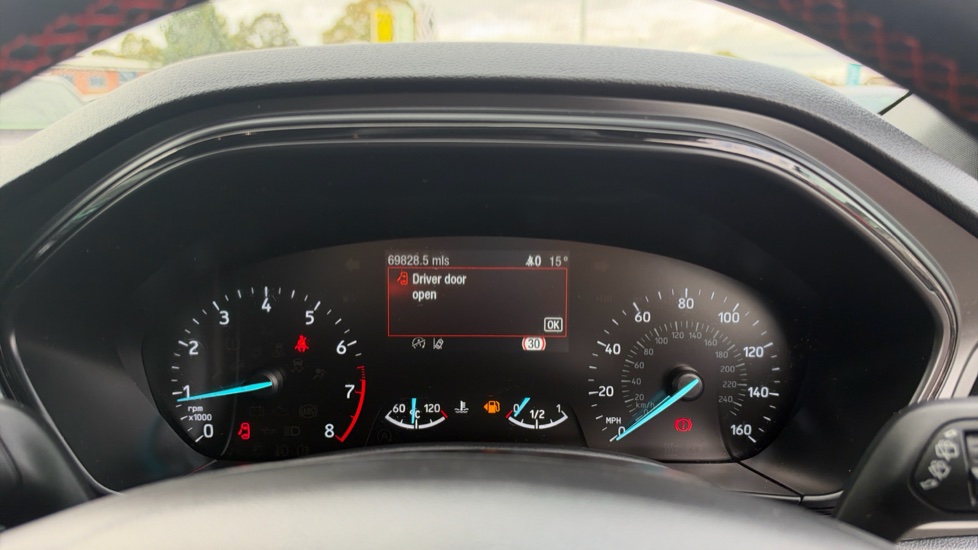 Ford Focus 1.0 EcoBoost 125 ST-Line X 5dr Petrol Hatchback - Image 18