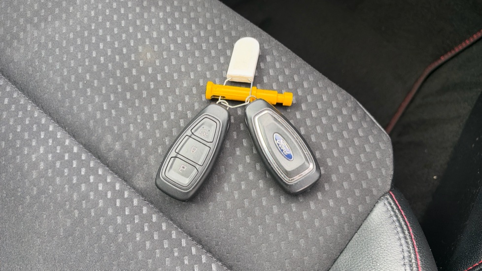 Ford Focus 1.0 EcoBoost 125 ST-Line X 5dr Petrol Hatchback - Image 20