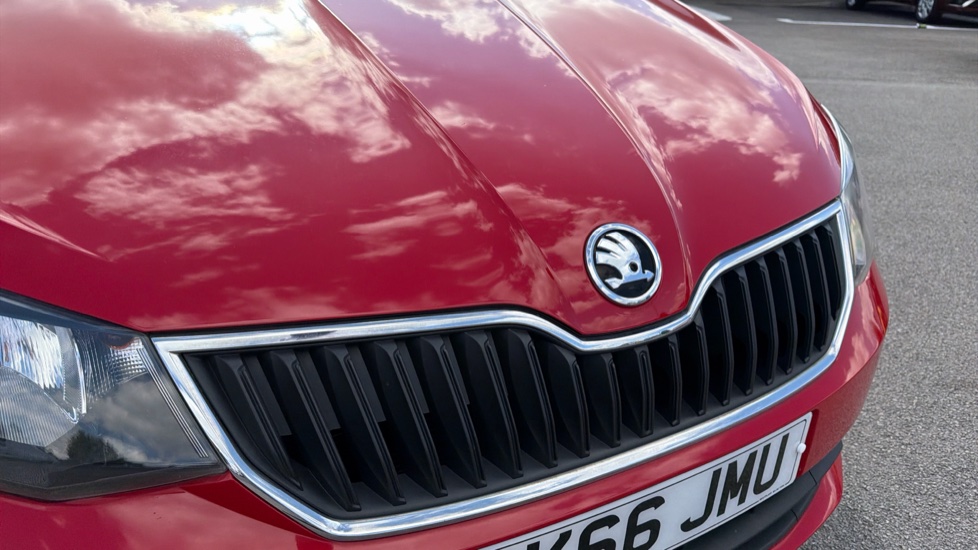 Skoda Fabia 1.0 MPI SE 5dr Petrol Hatchback - Image 8