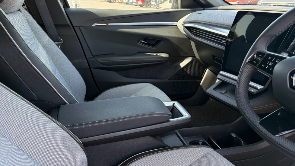 Renault Megane E-Tech EV60 160kW Techno Comfort Range 60kWh 5dr Auto Electric Hatchback - Image 14
