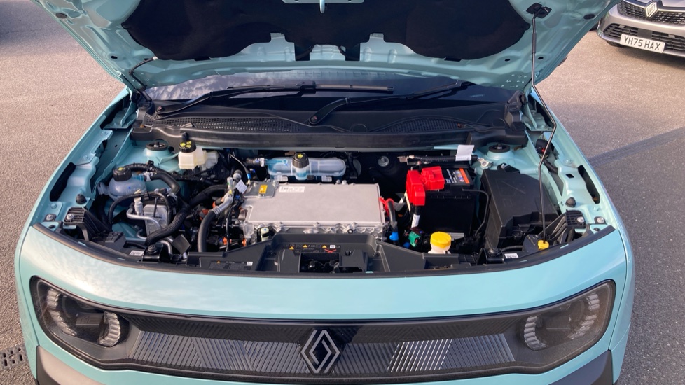 Renault 4 110kW Techno+ 52kWh Comfort range 5dr Auto Electric Estate - Image 8