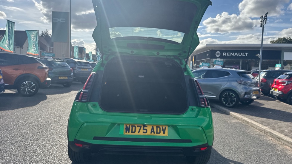 Renault 5 110kW Techno Comfort Range 52kWh 5dr Auto Electric Hatchback - Image 4