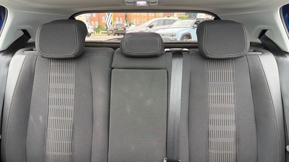 Peugeot 308 1.2 PureTech 130 Allure 5dr Petrol Hatchback - Image 15