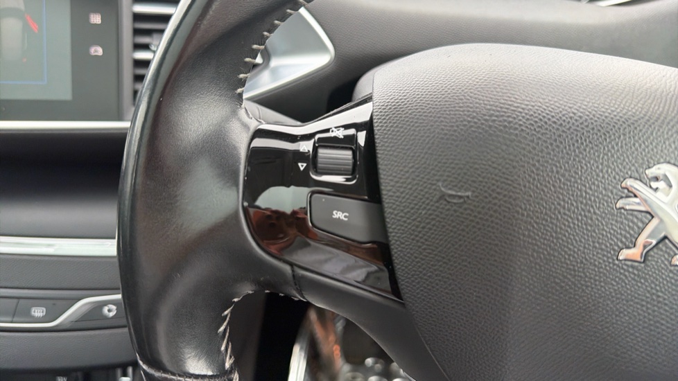 Peugeot 308 1.2 PureTech 130 Allure 5dr Petrol Hatchback - Image 24