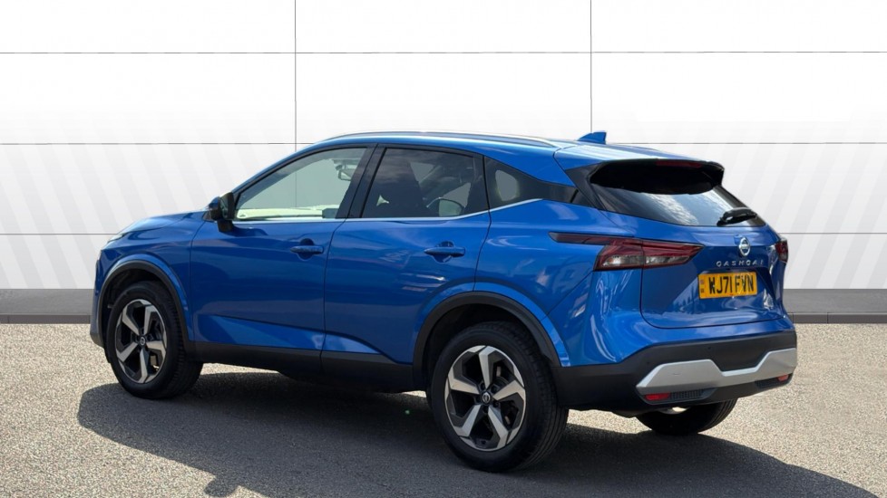 Nissan Qashqai 1.3 DiG-T MH N-Connecta 5dr Petrol Hatchback - Image 2