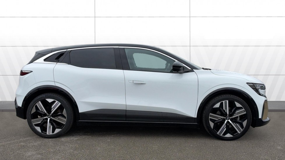 Renault Megane E-Tech EV60 160kW Iconic 60kWh Optimum Charge 5dr Auto Electric Hatchback - Image 5