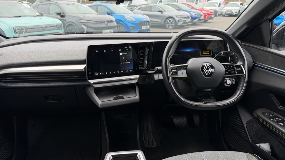 Renault Megane E-Tech EV60 160kW Iconic 60kWh Optimum Charge 5dr Auto Electric Hatchback - Image 10