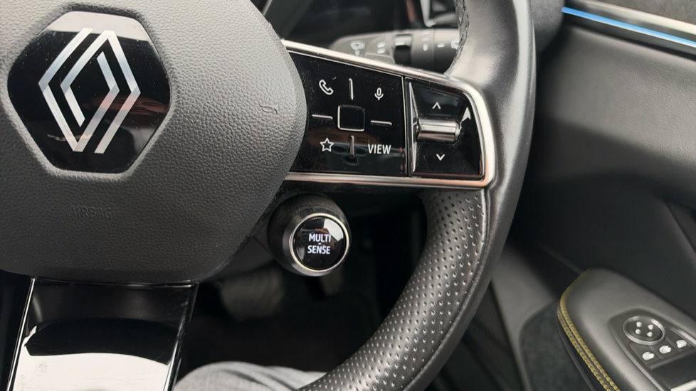 Renault Megane E-Tech EV60 160kW Iconic 60kWh Optimum Charge 5dr Auto Electric Hatchback - Image 25