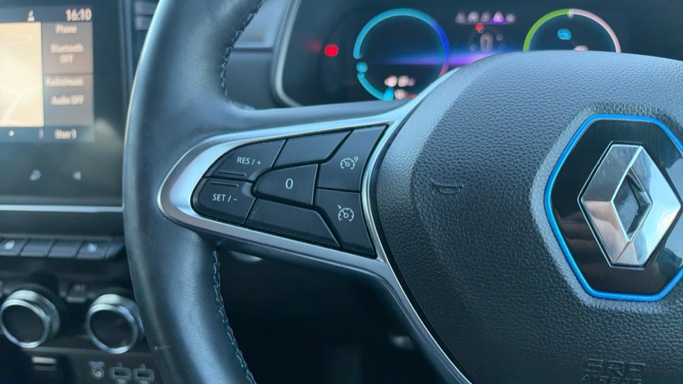 Renault Zoe 100kW i Iconic R135 50kWh 5dr Auto Electric Hatchback - Image 24