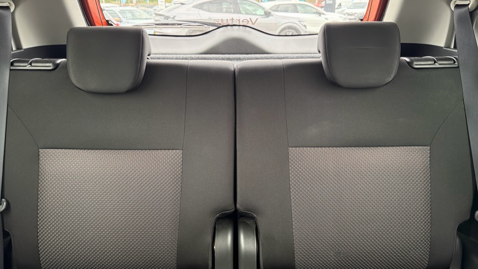 Suzuki Ignis 1.2 Dualjet SHVS SZ-T 5dr Petrol Hatchback - Image 15