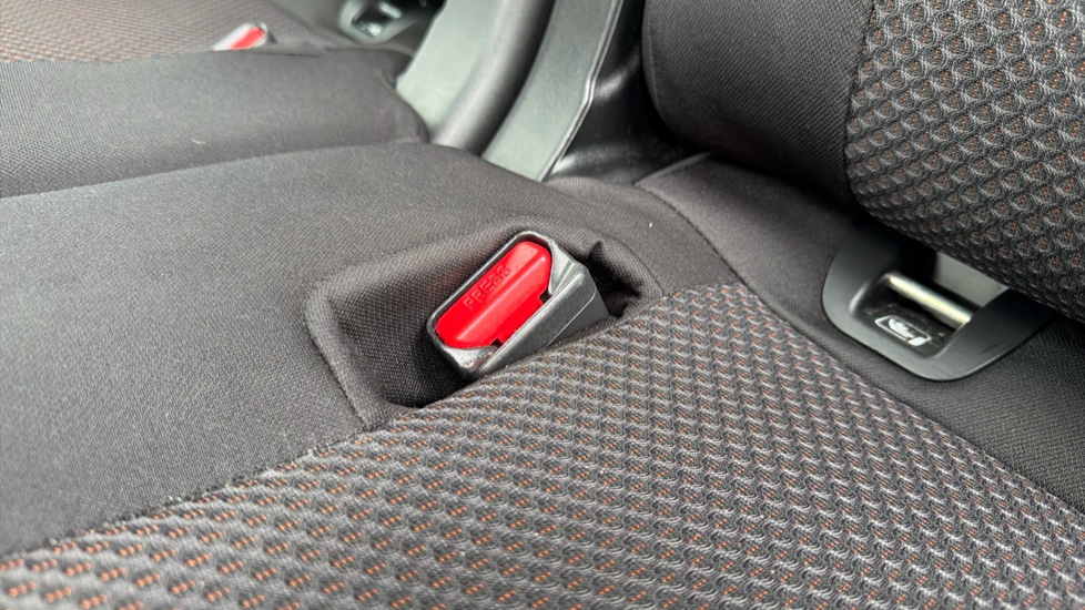Suzuki Ignis 1.2 Dualjet SHVS SZ-T 5dr Petrol Hatchback - Image 17