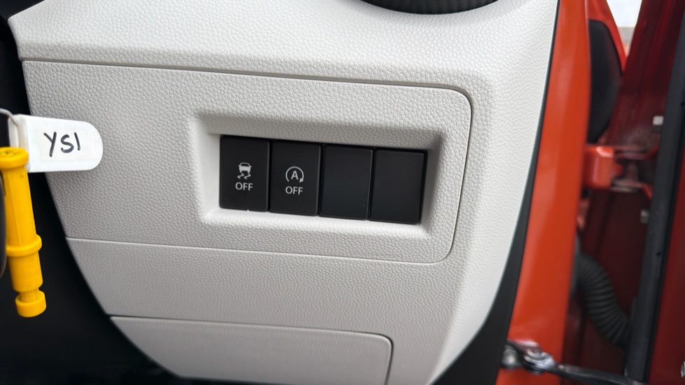 Suzuki Ignis 1.2 Dualjet SHVS SZ-T 5dr Petrol Hatchback - Image 22