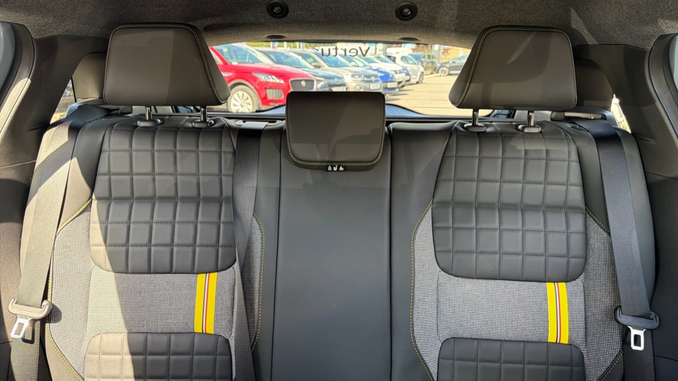 Renault 4 110kW Iconic 52kWh Comfort range 5dr Auto Electric Estate - Image 15