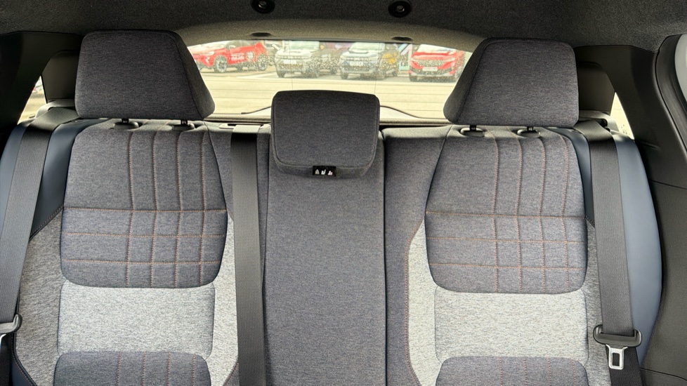 Renault 4 110kW Techno+ 52kWh Comfort range 5dr Auto Electric Estate - Image 15