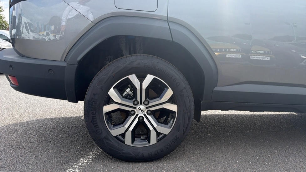 Dacia Bigster 1.8 Hybrid 155 Expression 5dr Auto Hybrid Estate - Image 7